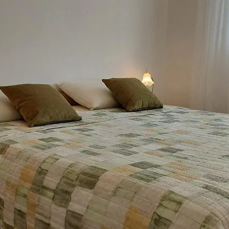 Sladana Apartman *
