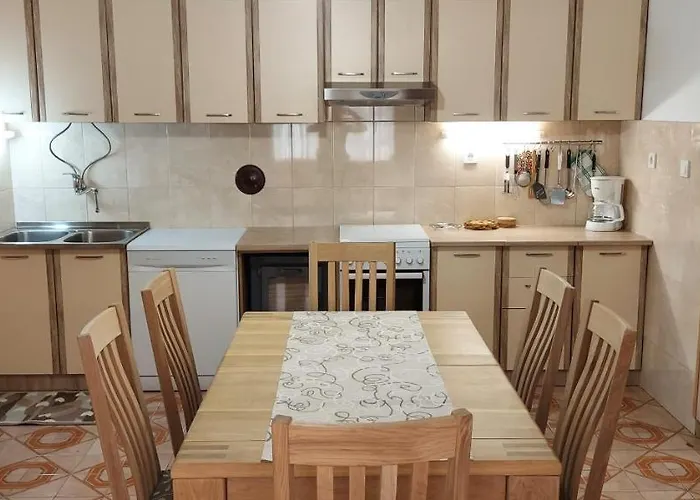 Sladana Apartament *